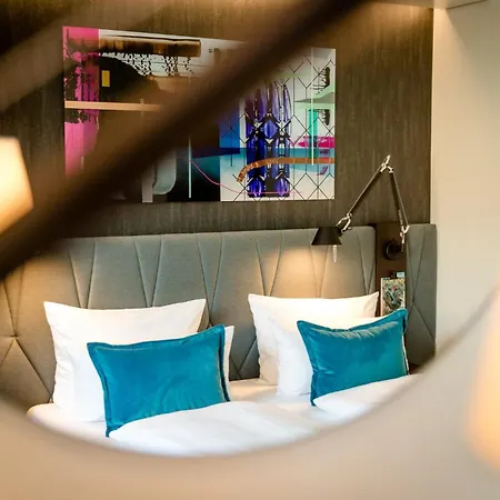 One Berlin-hackescher Markt 3*