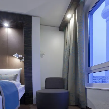 One Berlin-hackescher Markt Hotel 3*