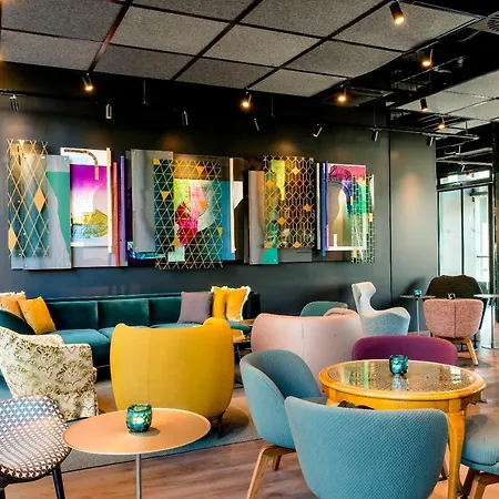 One Berlin-hackescher Markt 3*