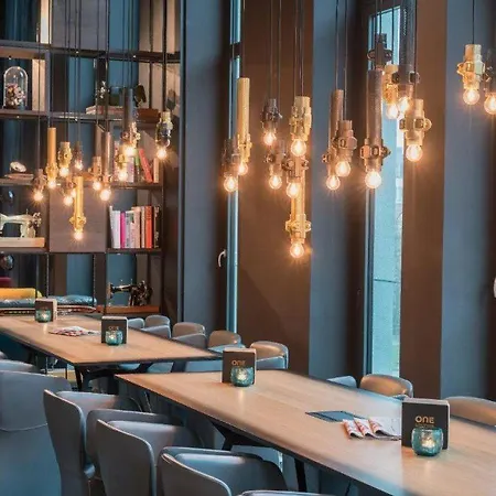 Hotel One Berlin-hackescher Markt 3*