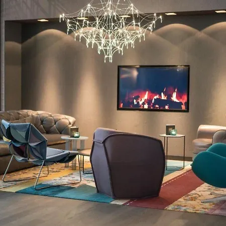 One Berlin-hackescher Markt Hotel 3*