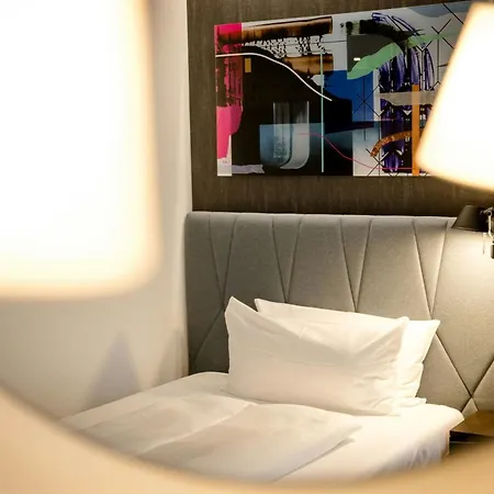 One Berlin-hackescher Markt Hotel 3*