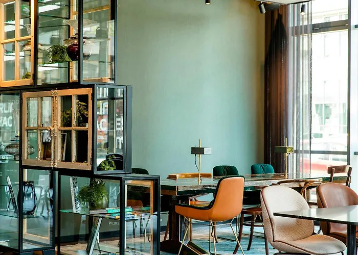 Hotel One Berlin-hackescher Markt 3*